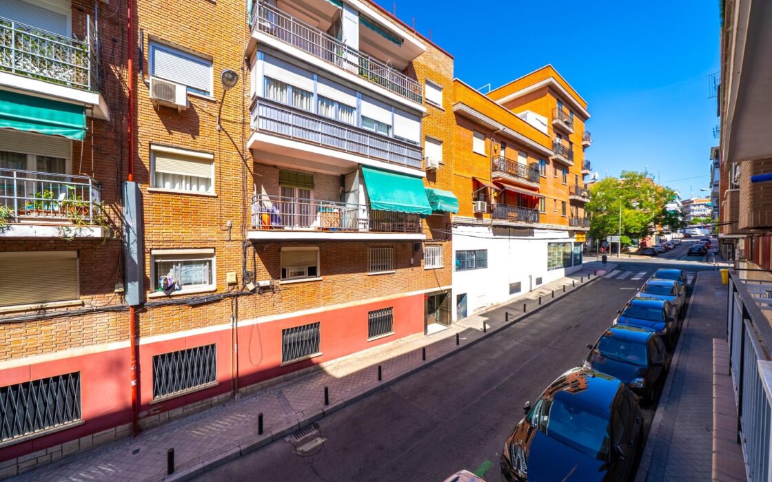 Апартаменти 55 кв.м в Мадриді з терасою та 3 кімнатами