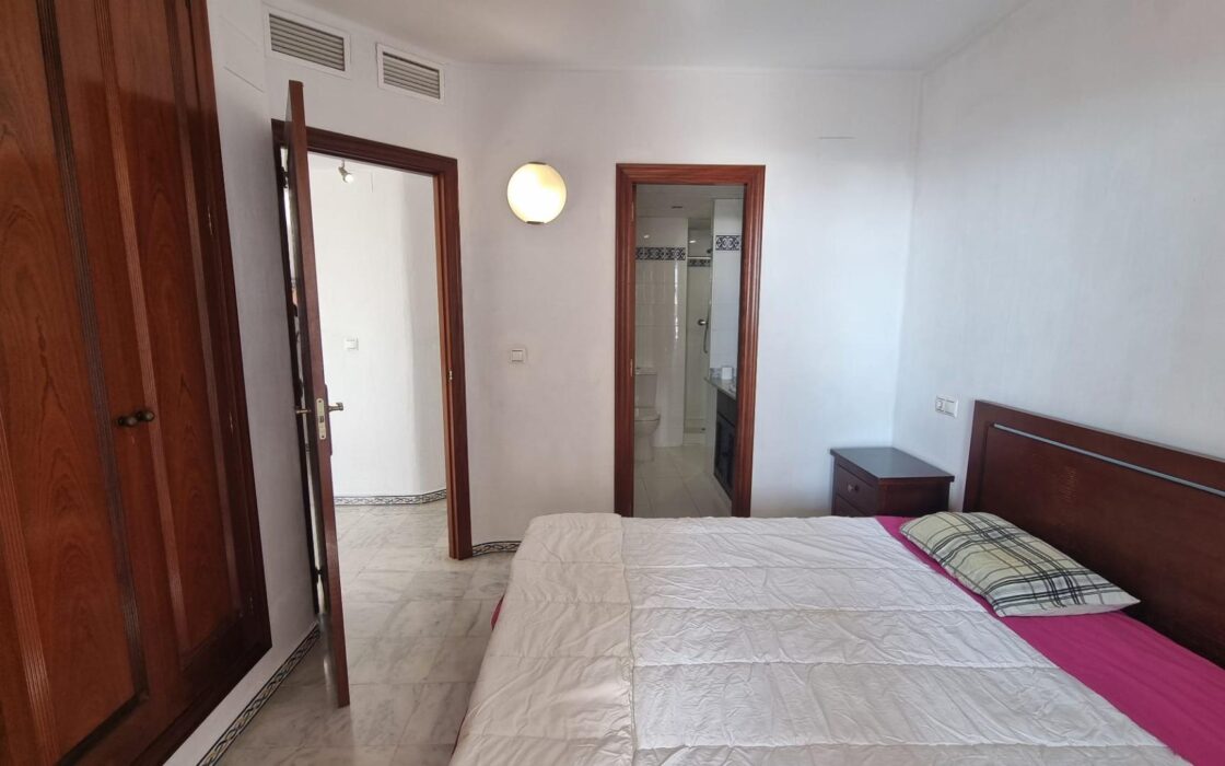 Квартира в Торревьехе 93 кв.м с видом на море и террасой