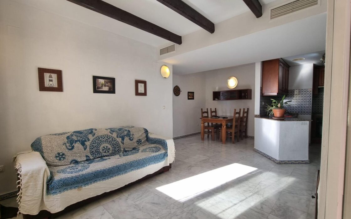 Квартира в Торревьехе 93 кв.м с видом на море и террасой