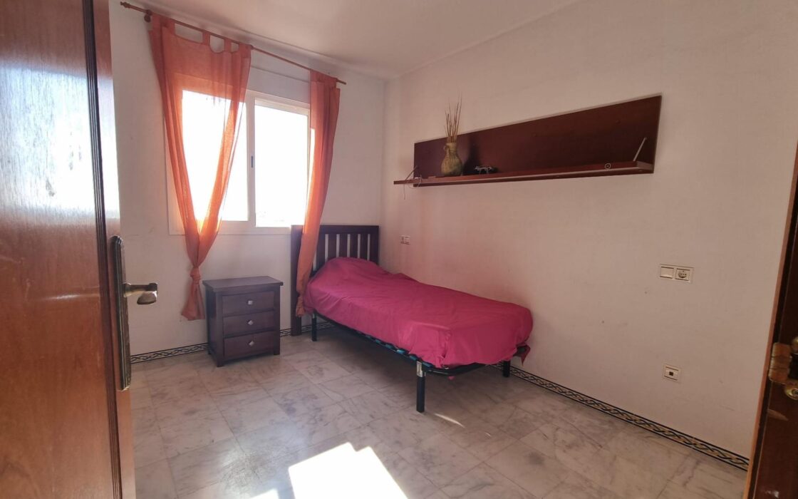 Квартира в Торревьехе 93 кв.м с видом на море и террасой