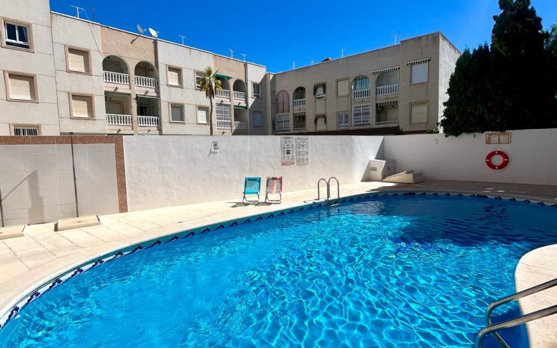 Отремонтированная квартира у моря в Торревьехе 45 кв.м