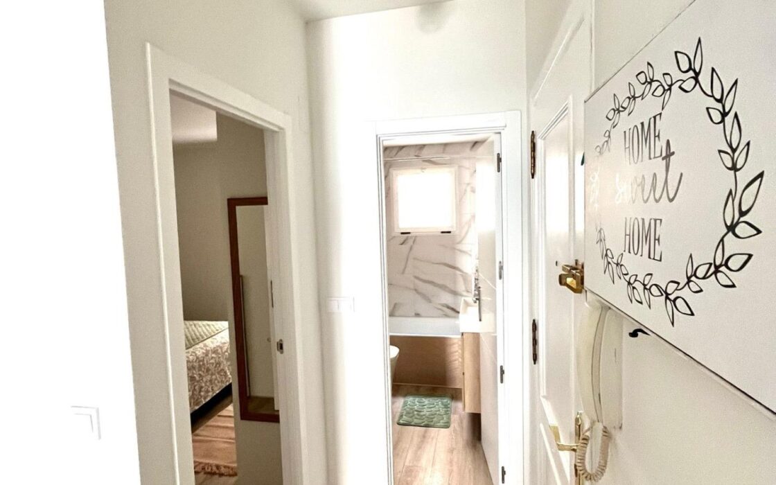 Отремонтированная квартира у моря в Торревьехе 45 кв.м