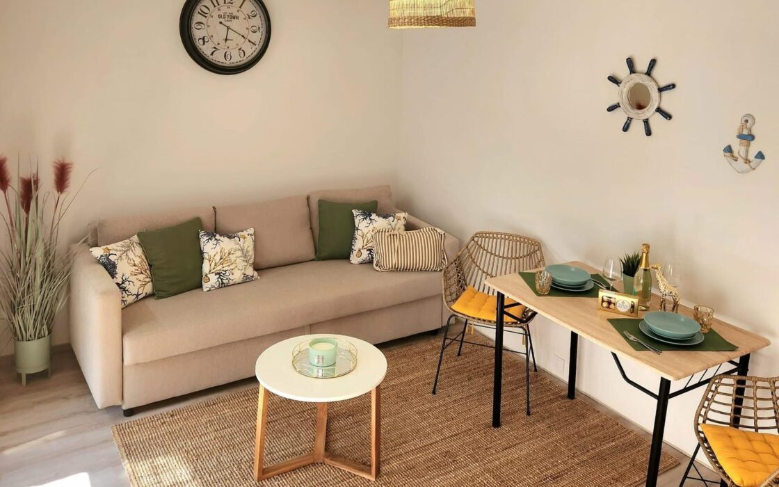 Отремонтированная квартира у моря в Торревьехе 45 кв.м