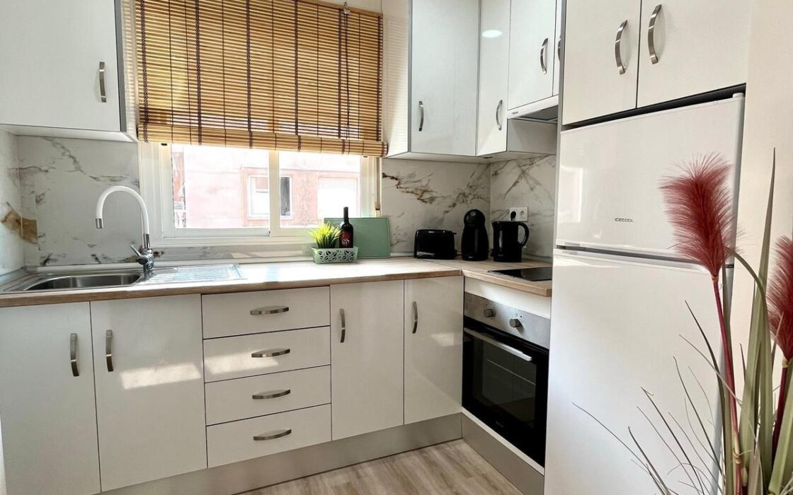 Отремонтированная квартира у моря в Торревьехе 45 кв.м