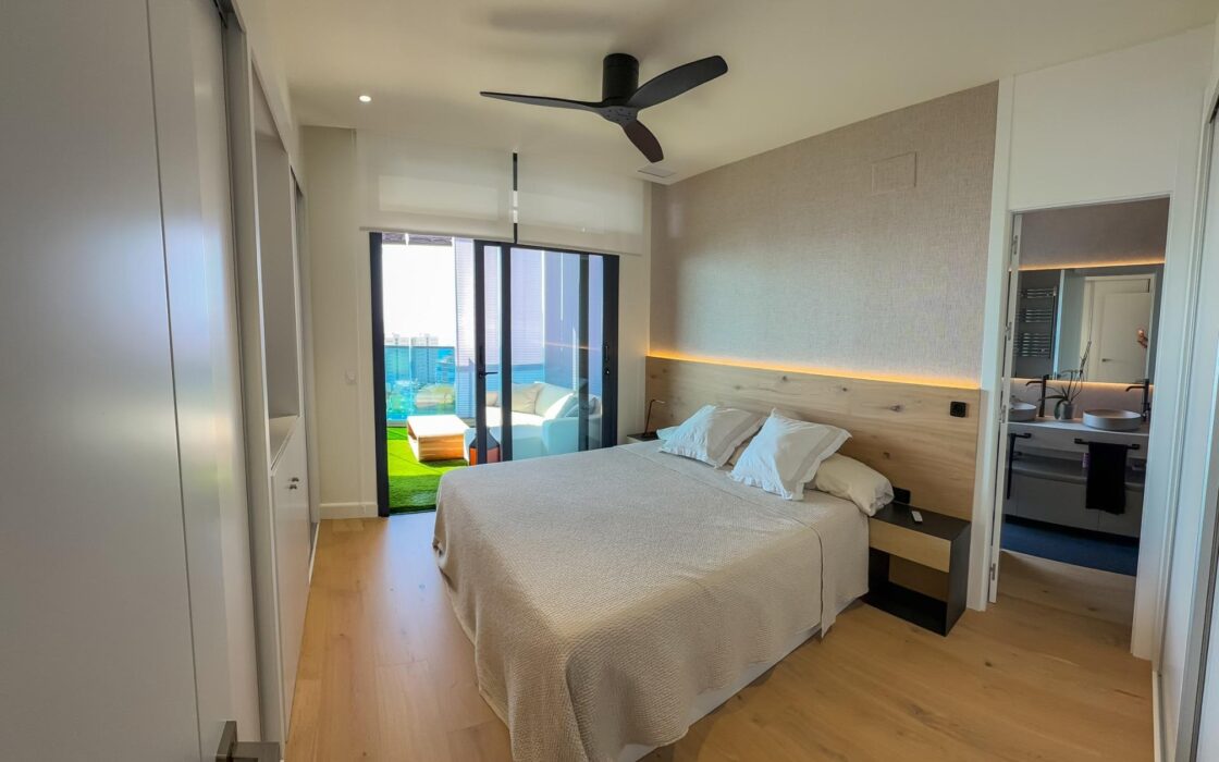 Апартаменты в Бенидорме 154 кв.м с видом на море и террасой