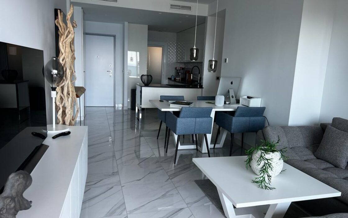 Апартаменты с видом на море в Бенидорме 112 кв.м 3 комнаты