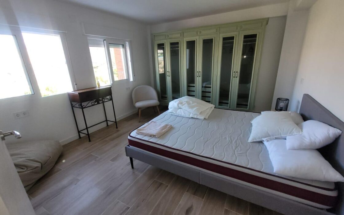 Апартаменты с видом на море в Аликанте 69 кв.м 3 комнаты