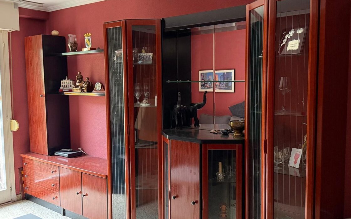 Апартаменты 70 кв.м с террасой в Degaña 4 комнаты