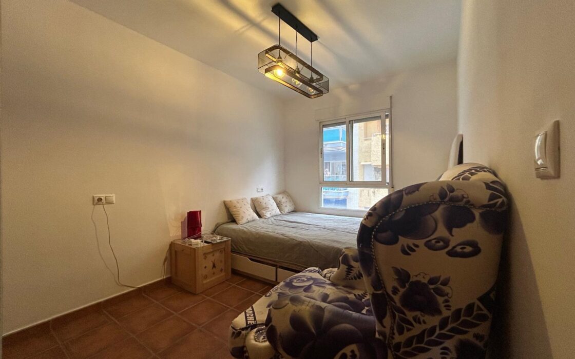 Апартаменты в Торревьехе 60 кв.м, 150 м до моря