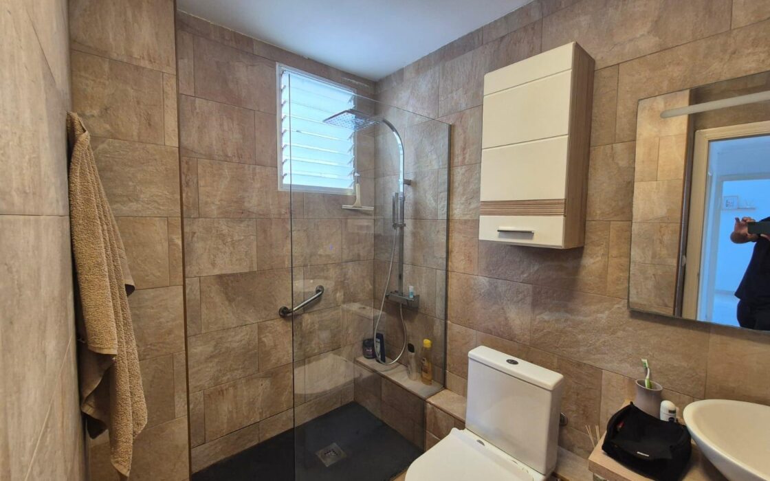 Апартаменты 89 кв.м в Торревьехе у моря с бассейном