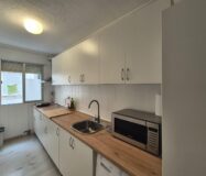 Апартаменты 89 кв.м в Торревьехе у моря с бассейном