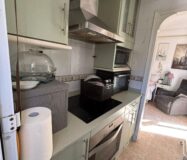 Апартамент в Торревьехе 73 кв.м у пляжа Кура с террасой