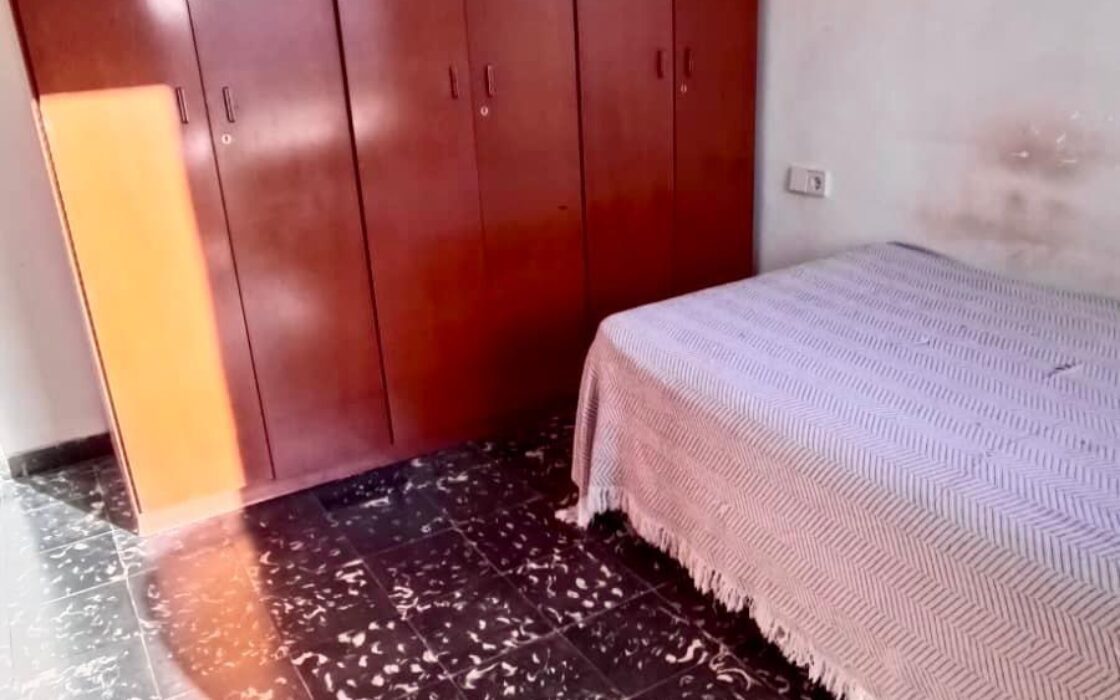 Дуплекс в Аликанте, 3 спальни, рядом с парком и пляжем