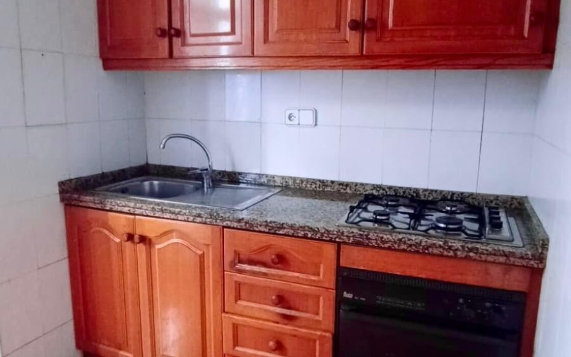 Дуплекс в Аликанте, 3 спальни, рядом с парком и пляжем