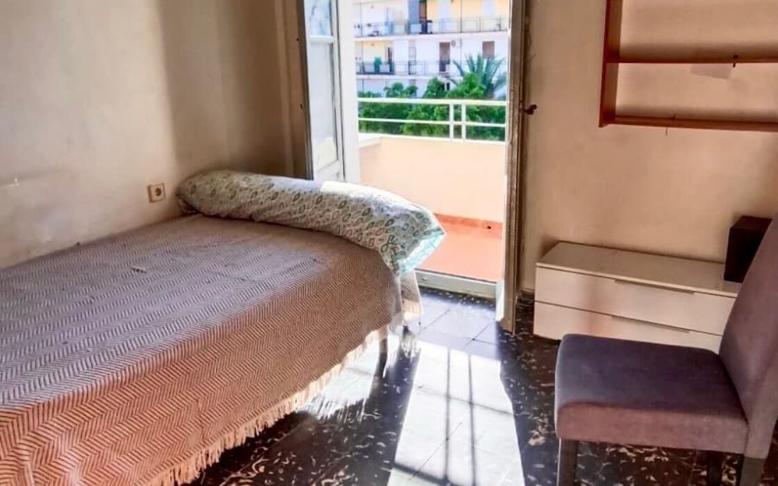 Дуплекс в Аликанте, 3 спальни, рядом с парком и пляжем