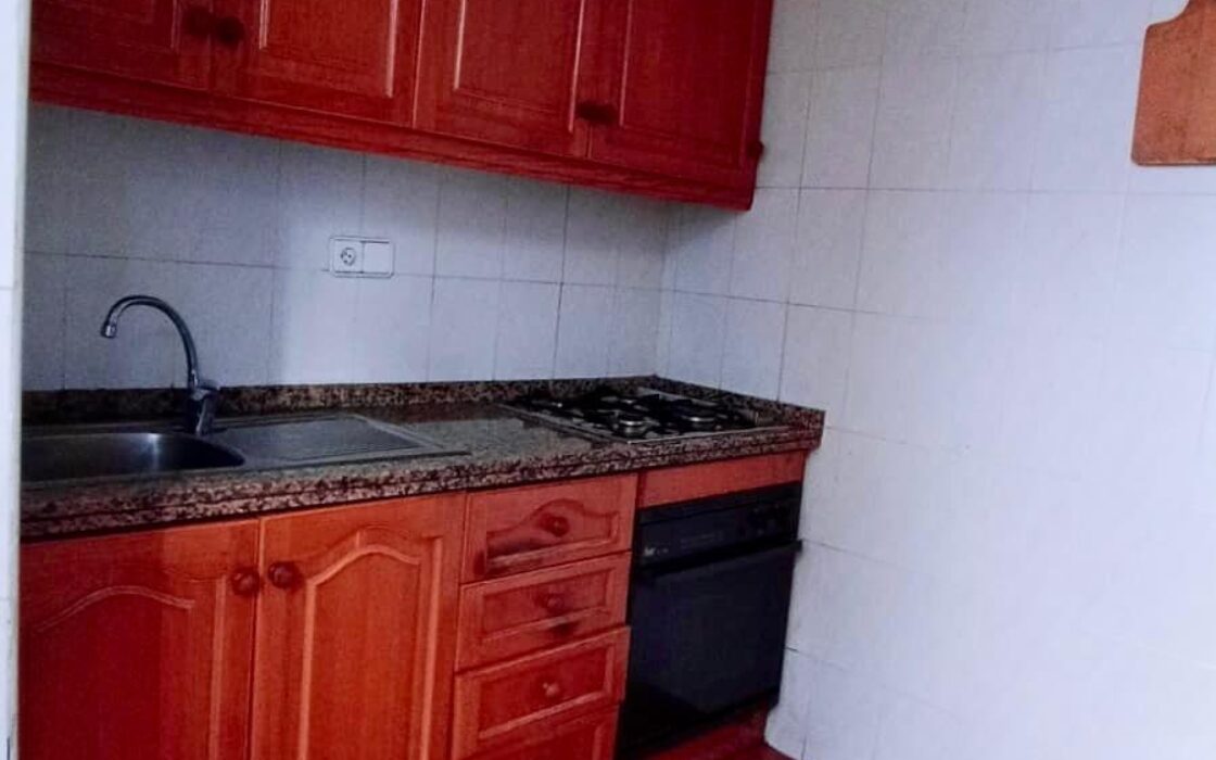 Дуплекс в Аликанте, 3 спальни, рядом с парком и пляжем