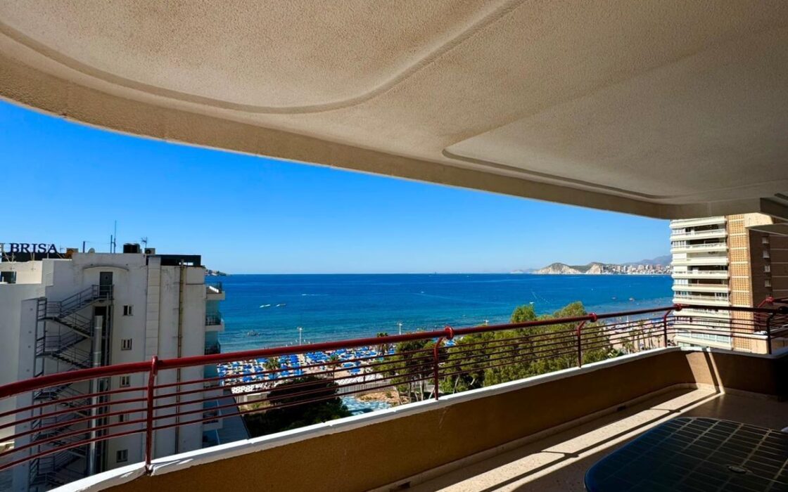 Апартамент 129 кв.м в Бенидорме с видом на море