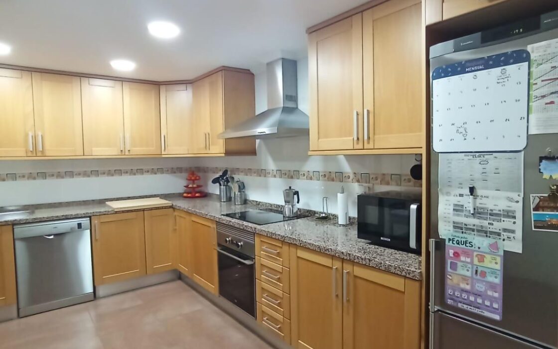 Апартамент в San Vicente del Raspeig 118 кв.м с балконом