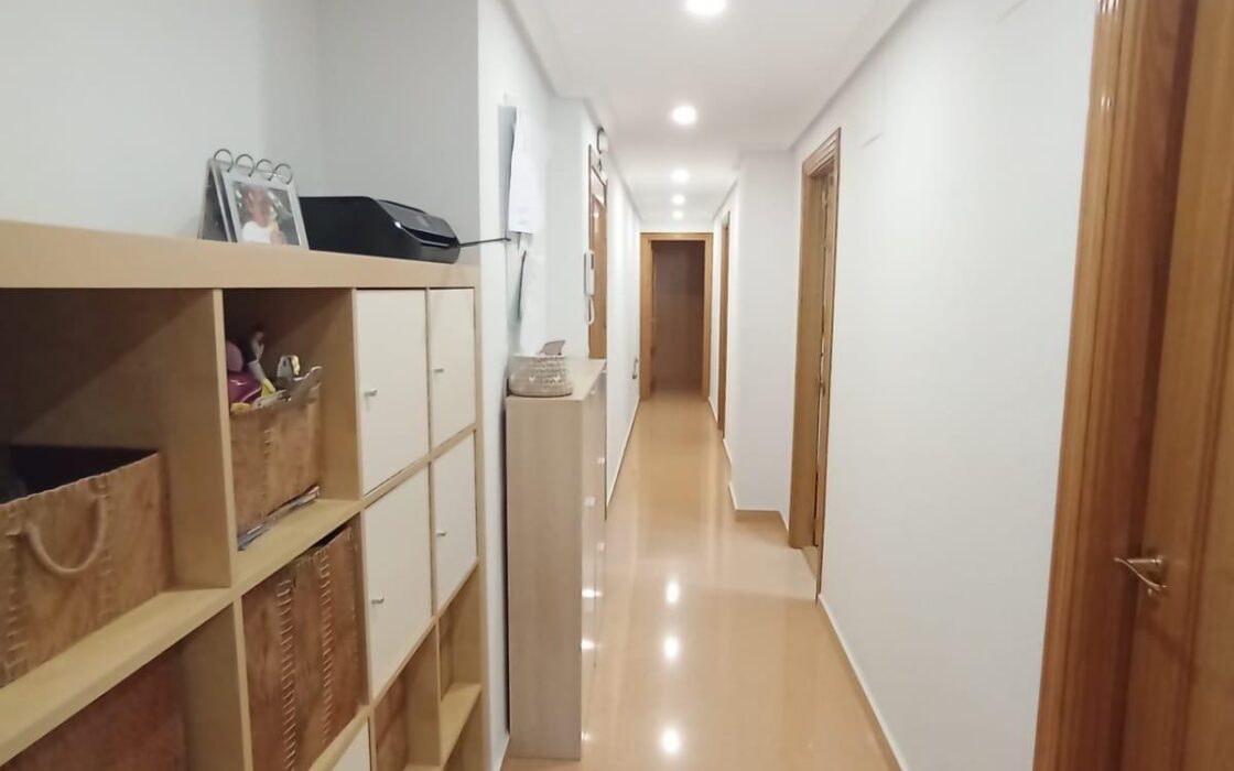 Апартамент в San Vicente del Raspeig 118 кв.м с балконом