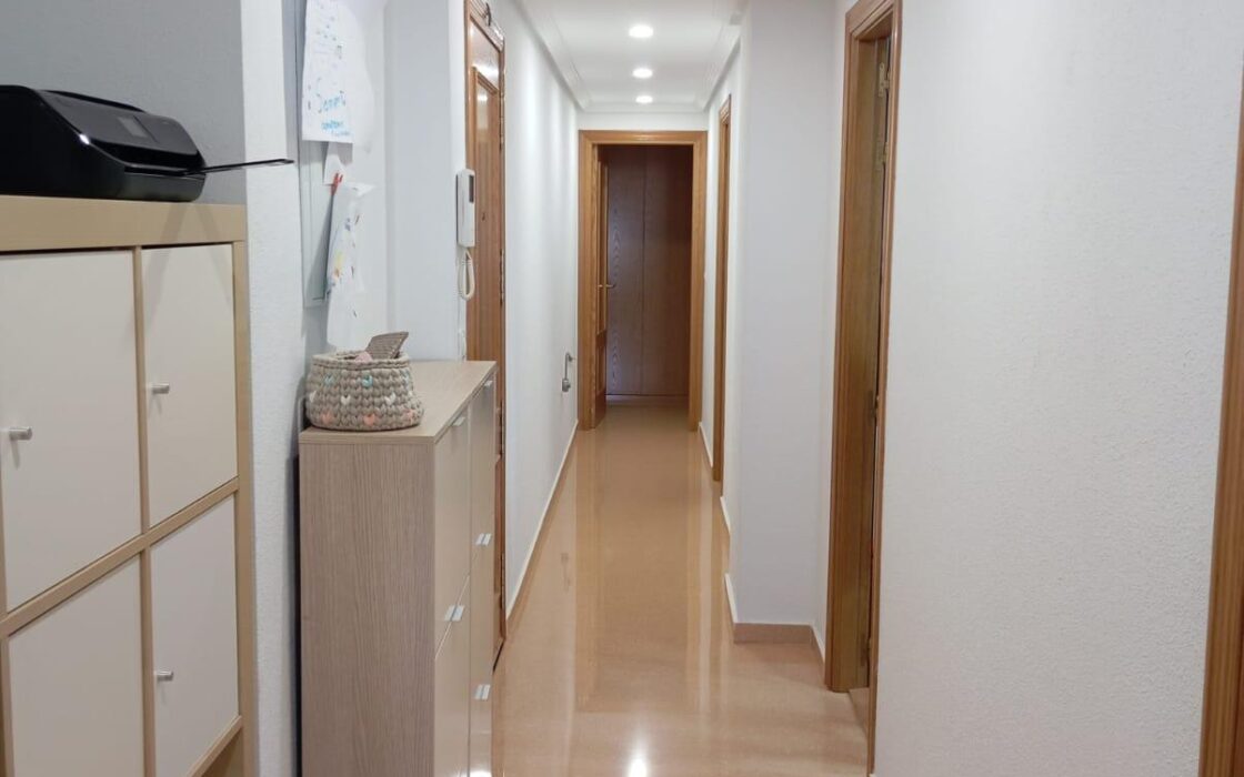 Апартамент в San Vicente del Raspeig 118 кв.м с балконом