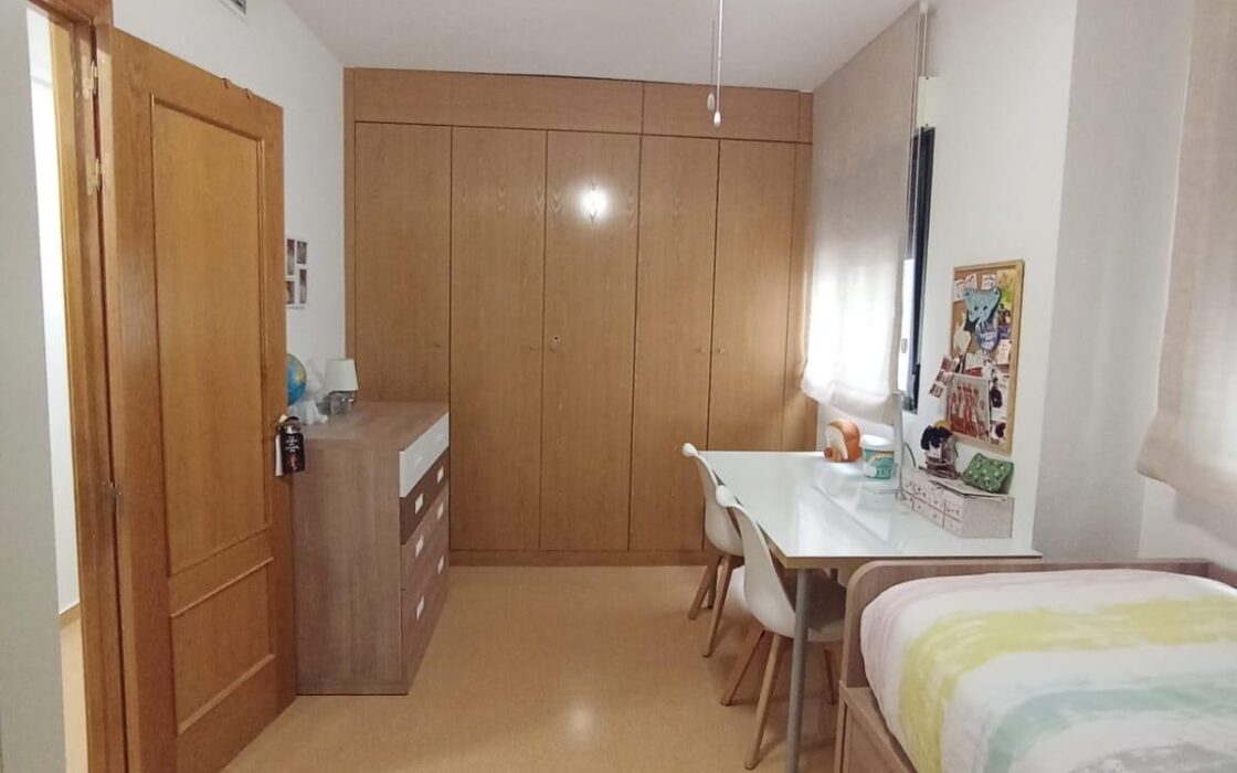 Апартамент в San Vicente del Raspeig 118 кв.м с балконом