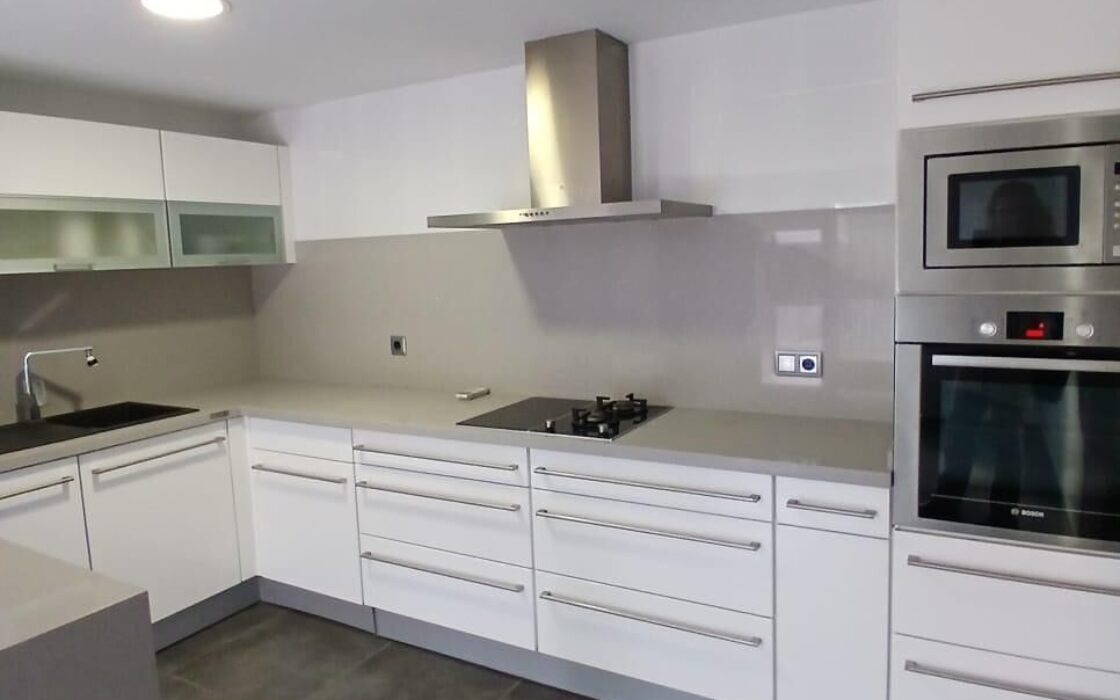 Апартаменти в Бетера 197 кв.м з басейном та 4 спальнями