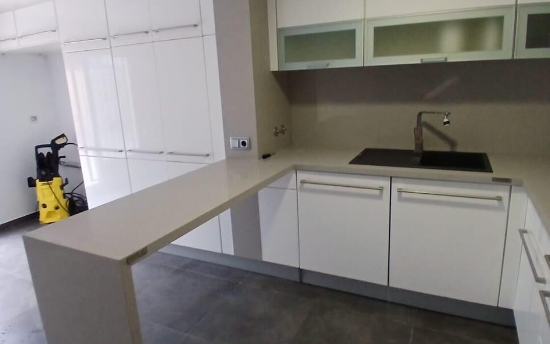 Апартаменти в Бетера 197 кв.м з басейном та 4 спальнями