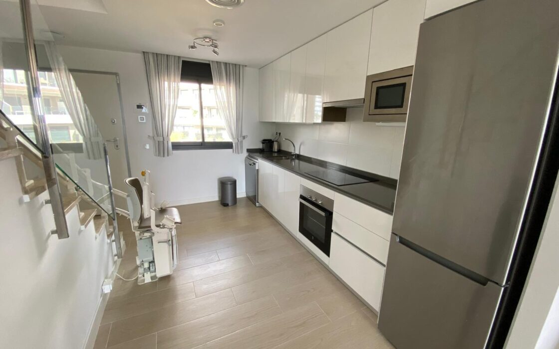 Дуплекс 3 спальни в Finestrat с видом на море