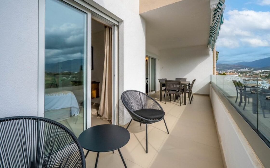 Апартаменты в Нуэва Андалусия, 125 кв.м, с террасой