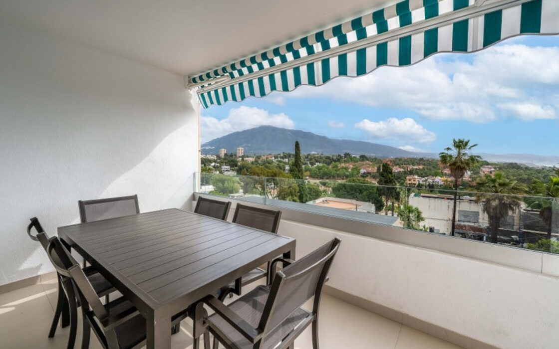 Апартаменты в Нуэва Андалусия, 125 кв.м, с террасой