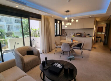 Апартаменты в Нуэва Андалусия с террасой 80 кв.м