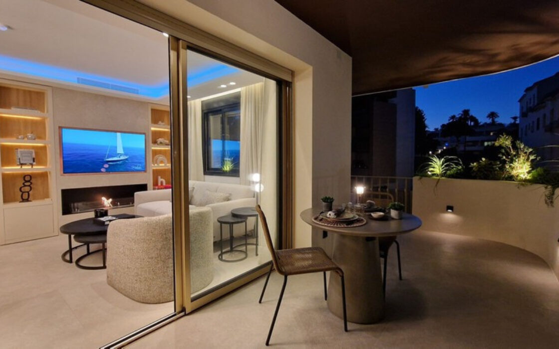 Апартаменти в Нуэва Андалусія з терасою 80 кв.м