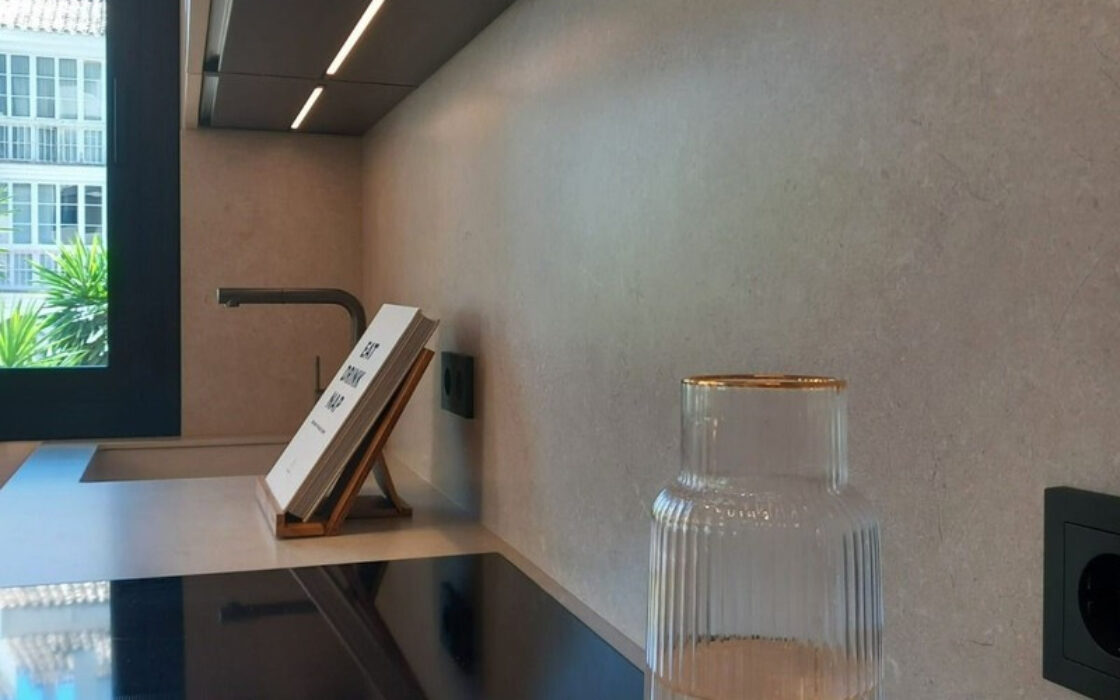 Апартаменти в Нуэва Андалусія з терасою 80 кв.м