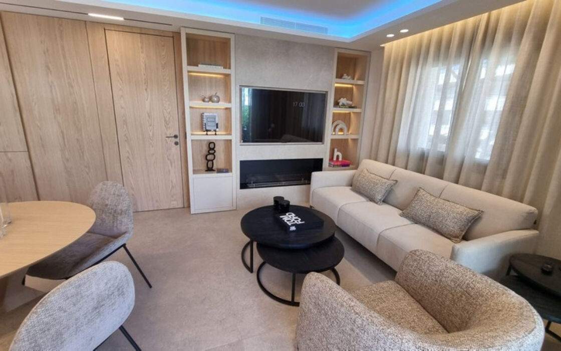 Апартаменти в Нуэва Андалусія з терасою 80 кв.м