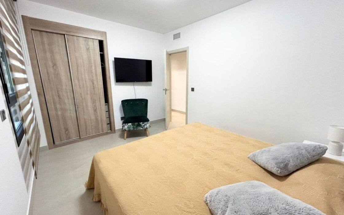 Апартаменты с террасой в Ла Куинта 175 кв.м 4 комнаты