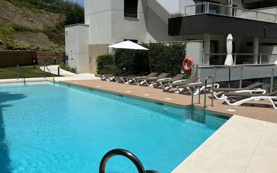 Апартаменты с террасой в Ла Куинта 175 кв.м 4 комнаты