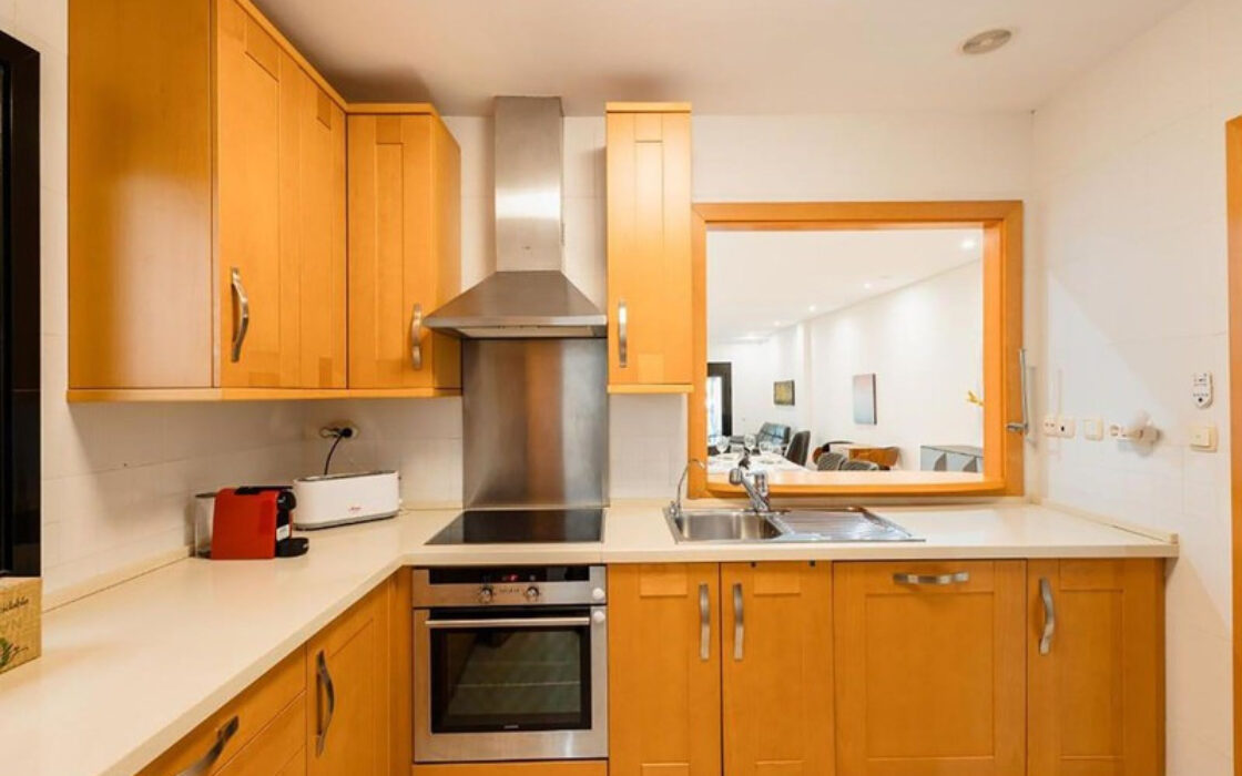 Квартира с террасой в Пуэрто Банус 177 кв.м 4 комнаты