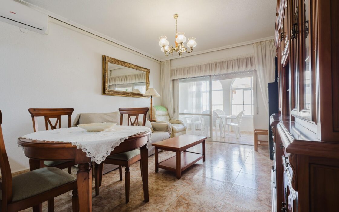 Апартаменты 80 кв.м у моря в Торревьехе, 3 комнаты