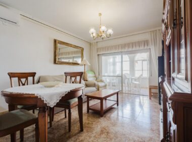 Апартаменты 80 кв.м у моря в Торревьехе, 3 комнаты