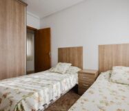 Апартаменты 80 кв.м у моря в Торревьехе, 3 комнаты