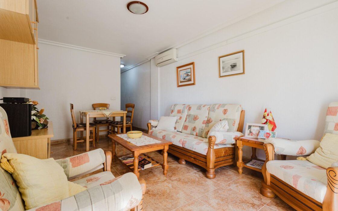 Апартаменты 81 кв.м в Торревьехе 550 м до моря с террасой