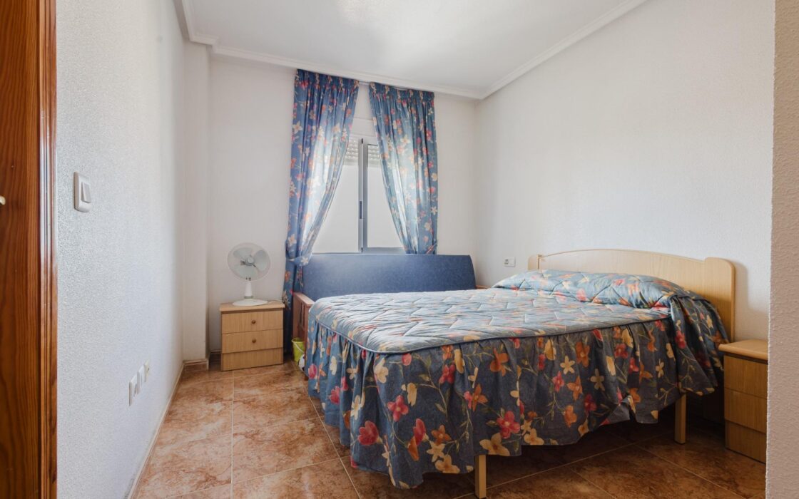 Апартаменты 81 кв.м в Торревьехе 550 м до моря с террасой