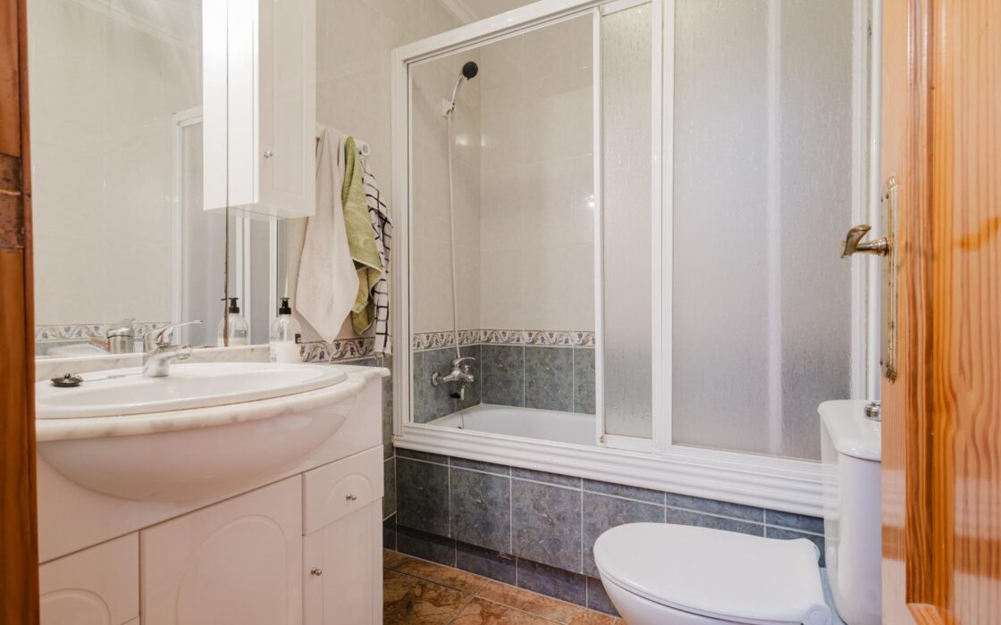 Апартаменты 81 кв.м в Торревьехе 550 м до моря с террасой