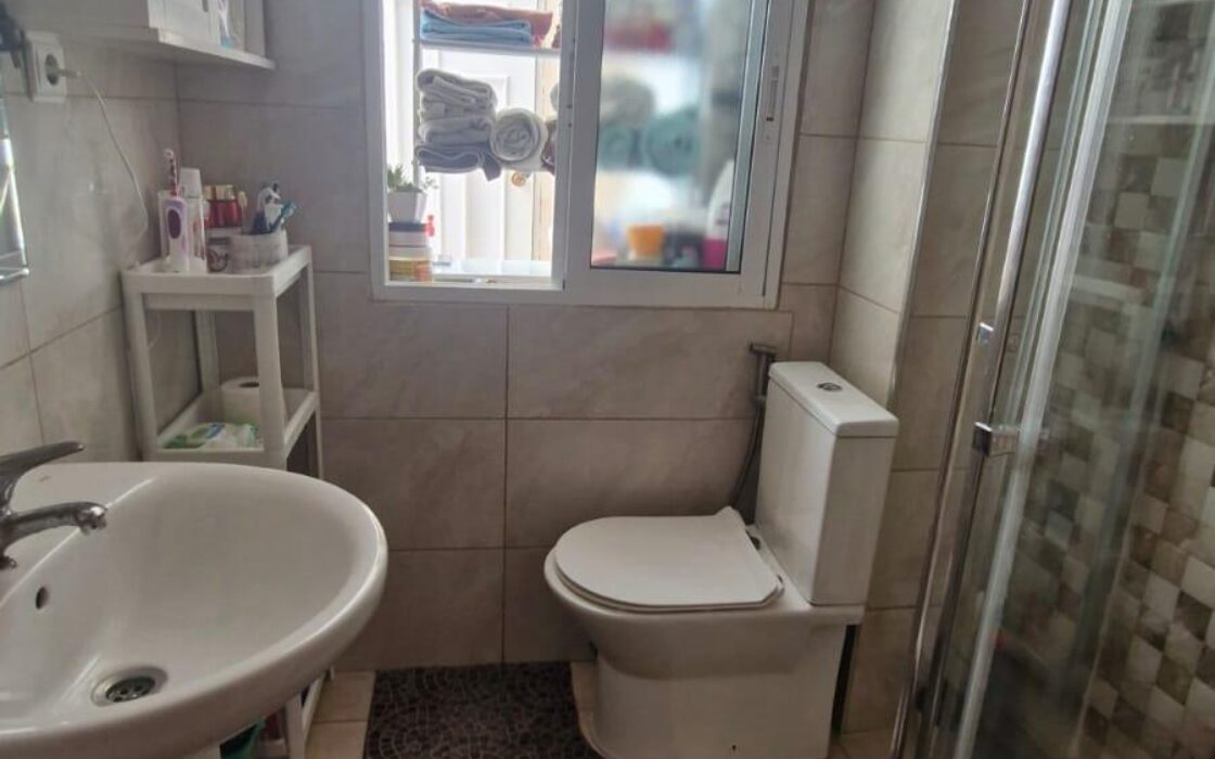 Уютная квартира 95 кв.м в Каролинас Бахас, Аликанте, с террасой