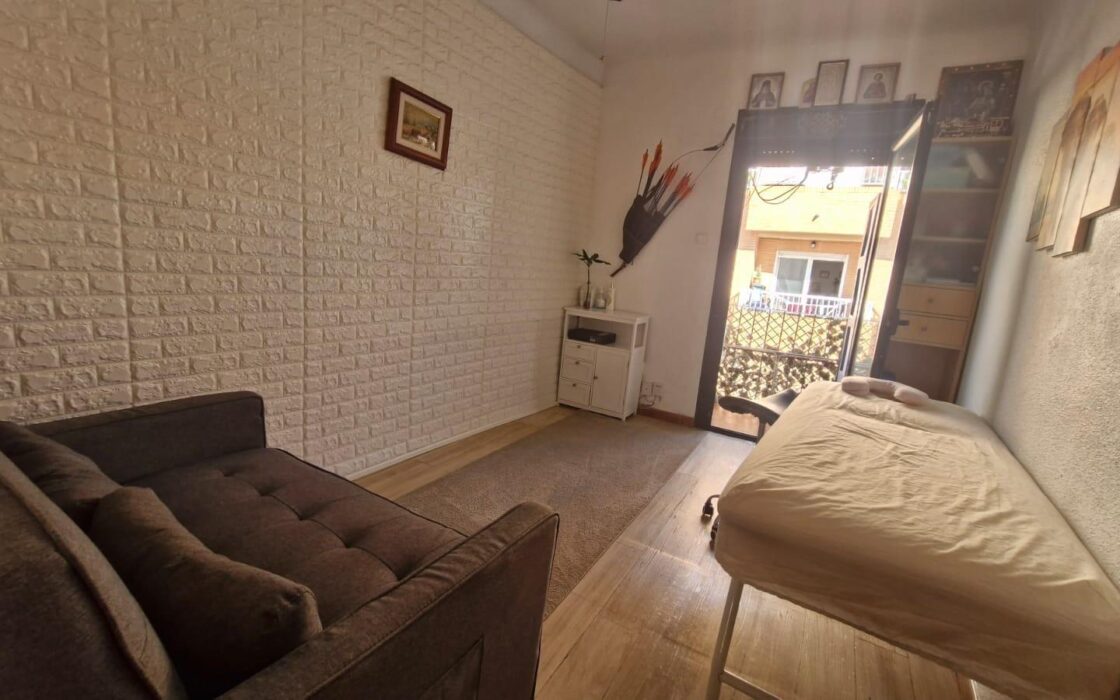 Уютная квартира 95 кв.м в Каролинас Бахас, Аликанте, с террасой