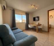 Апартаменты 27 кв.м в Торревьехе, 800 м до моря с террасой