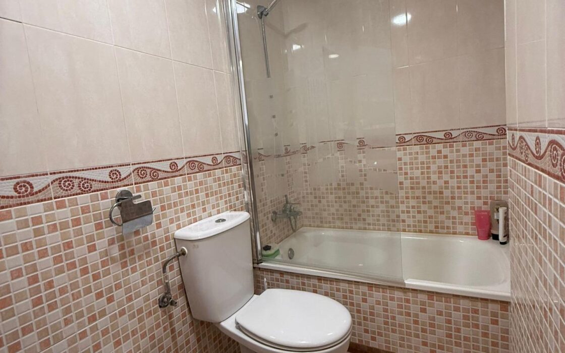 Апартаменты 27 кв.м в Торревьехе, 800 м до моря с террасой