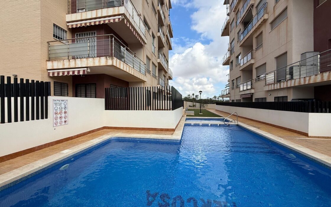 Апартаменты 55 кв.м в Торревьехе, 200 м до моря