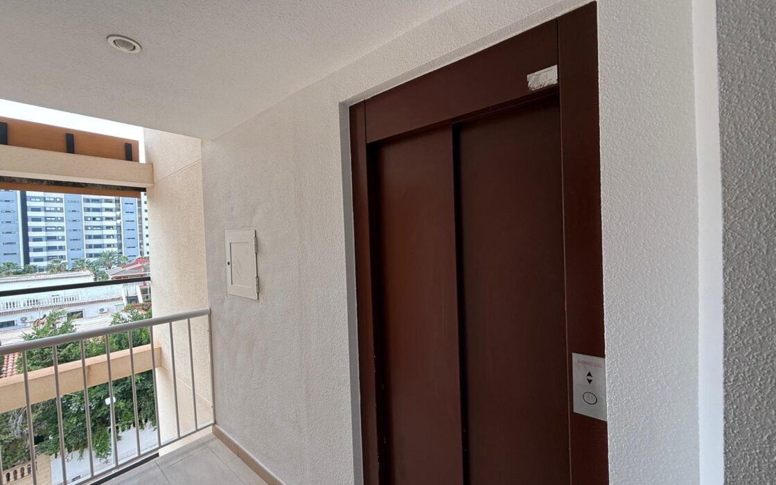 Апартаменты 55 кв.м в Торревьехе, 200 м до моря