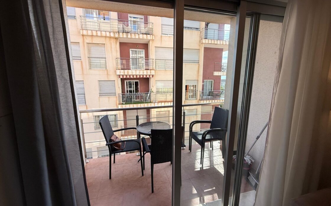 Апартаменты 55 кв.м в Торревьехе, 200 м до моря